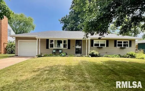 224 W Northridge Ln, Peoria, IL 61614