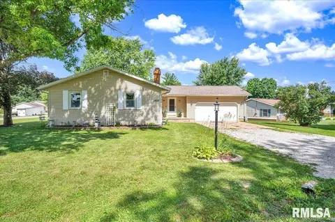 1527 County Road 550 E, Metamora, IL 61548