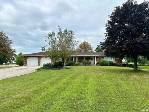 579 County Road 1700 E, Eureka, IL 61530