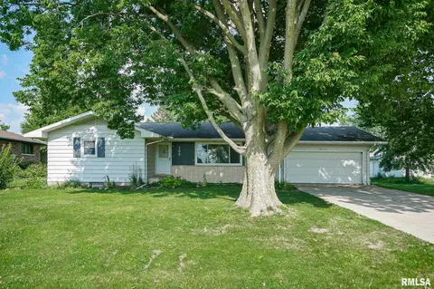 306 N Mason St, Deer Creek, IL 61733