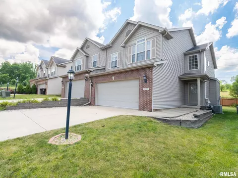 10009 N Brompton Ct, Peoria, IL 61615