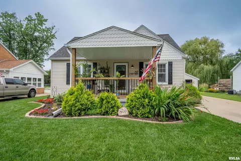 817 E Kay St, Morton, IL 61550