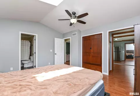 Bedroom - 10426 W Sir Galahad Ct, Mapleton, IL 61547 photo 6 of 12