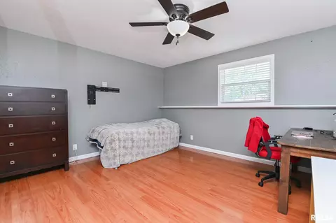 Bedroom - 10426 W Sir Galahad Ct, Mapleton, IL 61547 photo 12 of 12