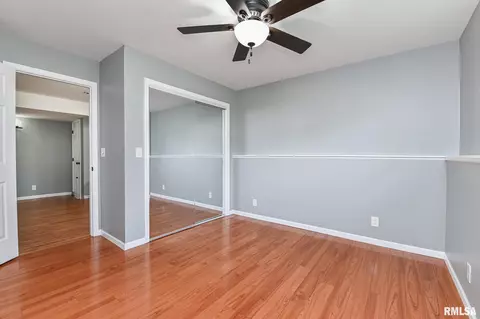 Bedroom - 10426 W Sir Galahad Ct, Mapleton, IL 61547 photo 10 of 12