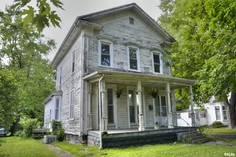 425 N Jackson St, Bushnell, IL 61422