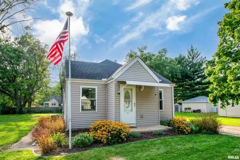 209 Esser St, Washington, IL 61571
