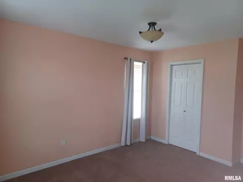 62 N 5th Ave, Canton, IL 61520 photo 13
