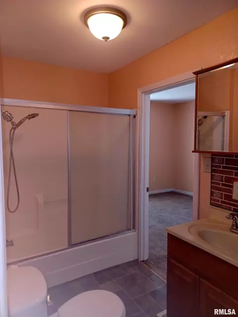 62 N 5th Ave, Canton, IL 61520 photo 14