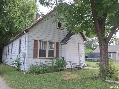 2112 N Gale Ave, Peoria, IL 61604
