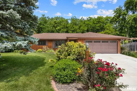 112 Iron Bark Ct, East Peoria, IL 61611