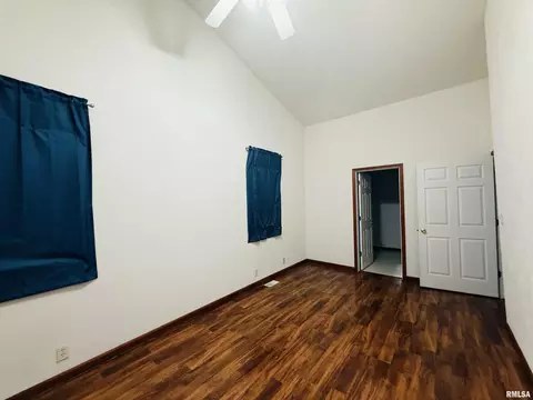 Bedroom - 107 N Darst St, Eureka, IL 61530 photo 3 of 3