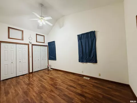 Bedroom - 107 N Darst St, Eureka, IL 61530 photo 2 of 3