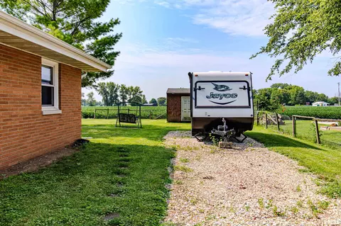 130 E Calhoun St, Brimfield, IL 61517 photo 6