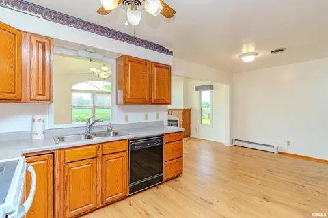 130 E Calhoun St, Brimfield, IL 61517 photo 27