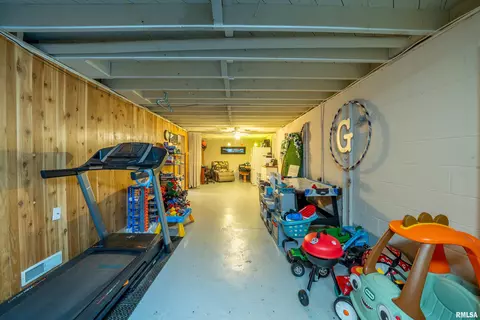 Other - 607 W Burton St, Eureka, IL 61530 photo 8 of 11