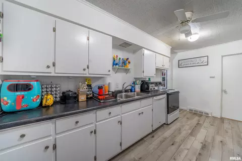 Kitchen - 607 W Burton St, Eureka, IL 61530 photo 1 of 2