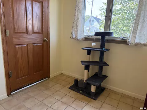 Other - 898 Elm St, Canton, IL 61520 photo 5 of 9