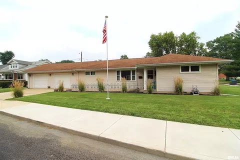 2507 W Ardmore Pl, West Peoria, IL 61604