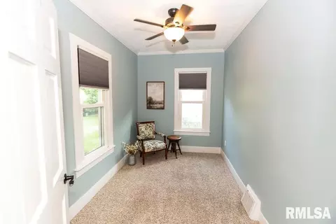 508 N State St, Roanoke, IL 61561 photo 9