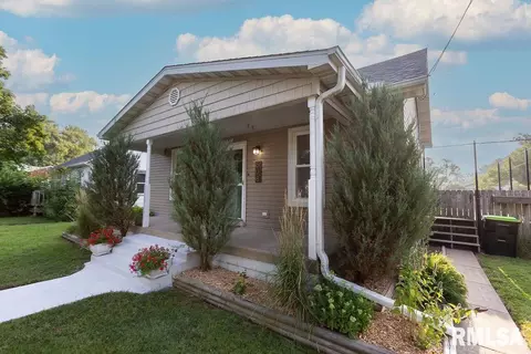 508 N State St, Roanoke, IL 61561 photo 6