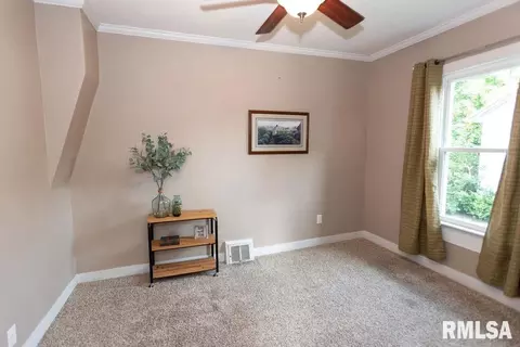 508 N State St, Roanoke, IL 61561 photo 12