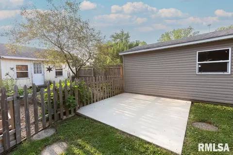 508 N State St, Roanoke, IL 61561 photo 30