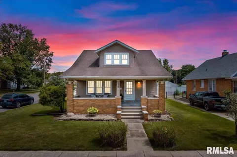 124 N 4th Ave, Morton, IL 61550