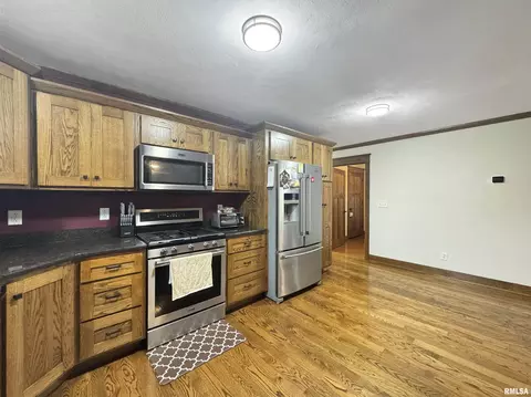24948 E Barker Dr, Canton, IL 61520 photo 11