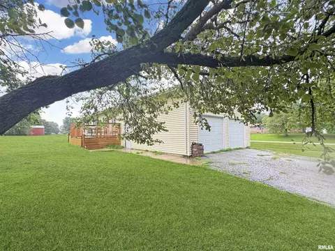 24948 E Barker Dr, Canton, IL 61520 photo 30