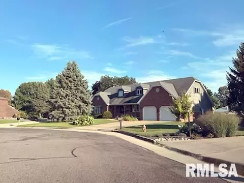 118 Knollaire Ct, Metamora, IL 61548