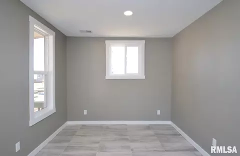 Bedroom - 8504 W Main St, Mapleton, IL 61547 photo 1 of 10