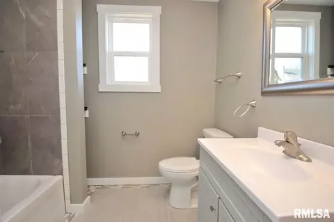 Bath - 8504 W Main St, Mapleton, IL 61547 photo 1 of 9