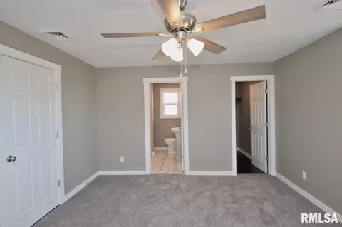 Bedroom - 8504 W Main St, Mapleton, IL 61547 photo 4 of 10