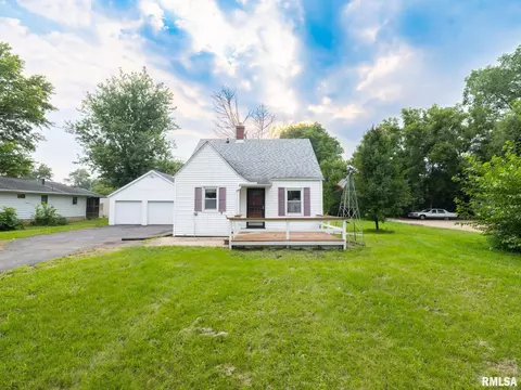 15913 N 6th St, Chillicothe, IL 61523