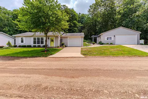 6605 Bass Rd, Manito, IL 61546