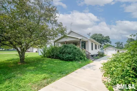 1319 W Shenandoah Dr, Peoria, IL 61614