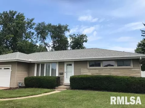 901 W Westwood Dr, Peoria, IL 61614