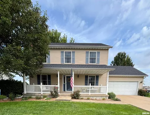1513 Aspen Dr, Washington, IL 61571