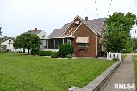 615 Meadow Ave, East Peoria, IL 61611