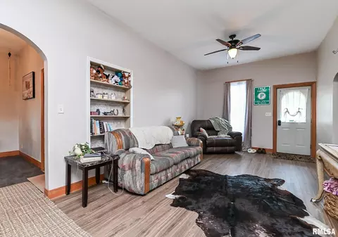 305 W Hill St, Eureka, IL 61530 photo 24