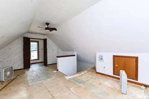 305 W Hill St, Eureka, IL 61530 photo 22