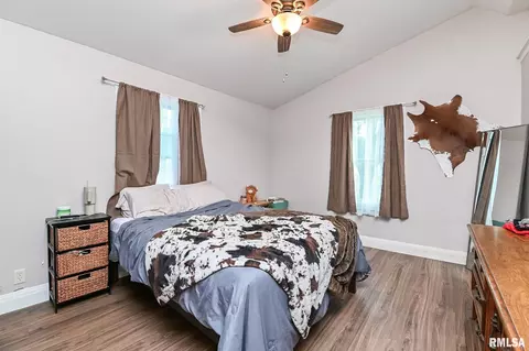 305 W Hill St, Eureka, IL 61530 photo 5