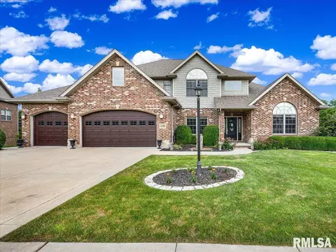 11302 N Stone Creek Dr, Dunlap, IL 61525