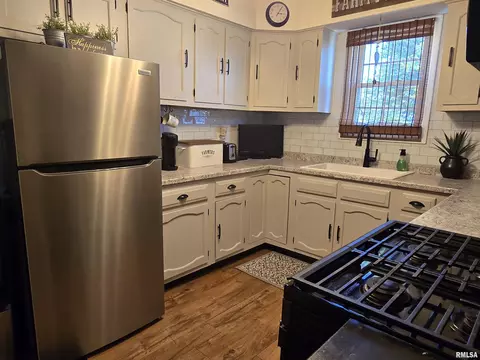 18520 N 1450th Rd, Macomb, IL 61455 photo 9