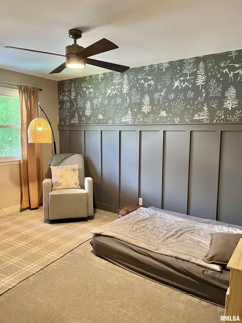Bedroom - 402 E Pearson St, Eureka, IL 61530 photo 5 of 6