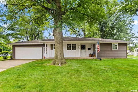 348 E Greenwood St, Morton, IL 61550
