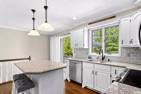 Kitchen - 421 Crestview Dr, Metamora, IL 61548 photo 5 of 5
