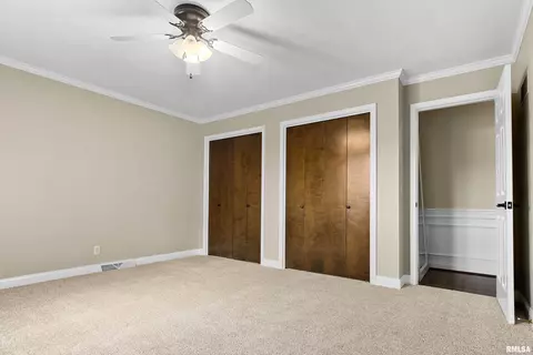 Bedroom - 421 Crestview Dr, Metamora, IL 61548 photo 6 of 10