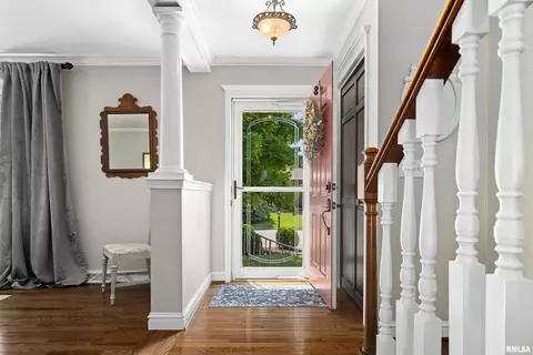 Entry Way - 421 Crestview Dr, Metamora, IL 61548 photo 1 of 2